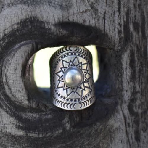 Artisan Silver Ring / Thai Karen Hill Tribe / Sunburst Design / 98.5% Silver