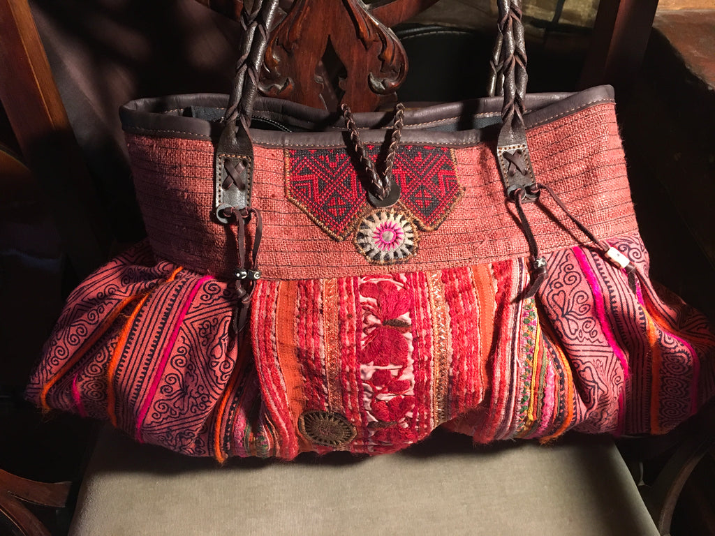 None Pacific Vintage Traditional Kantha Vintage Banjara Bags at Rs  1400/piece in Pushkar